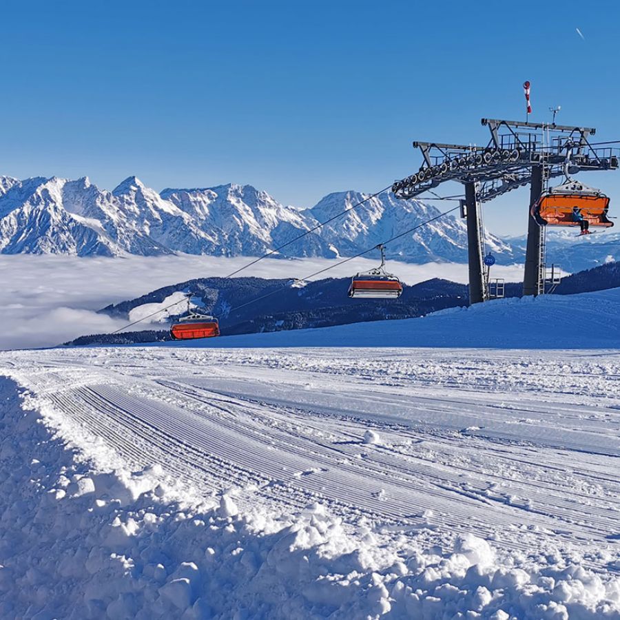 Spannende Wetter Saalbach Österreich Fotos